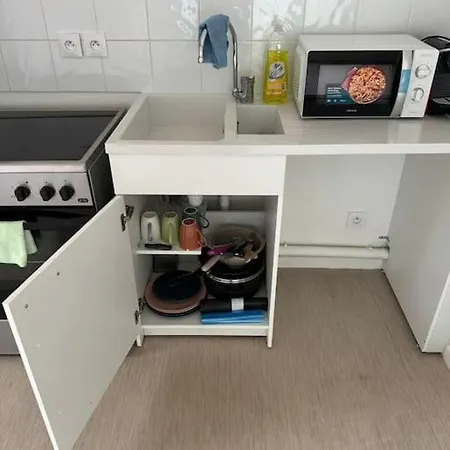 Proche De Paris Homestay